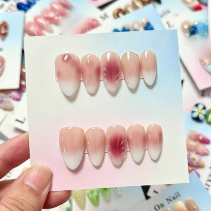 Dekoratives Handgefertigtes Press-On Nagelkunstset mit von Strand inspirierten Designs