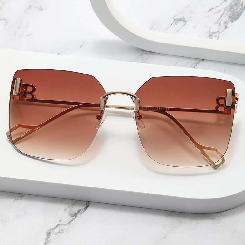 Damen elegante quadratische Sonnenbrille mit goldfarbenem Metallrahmen Brehn