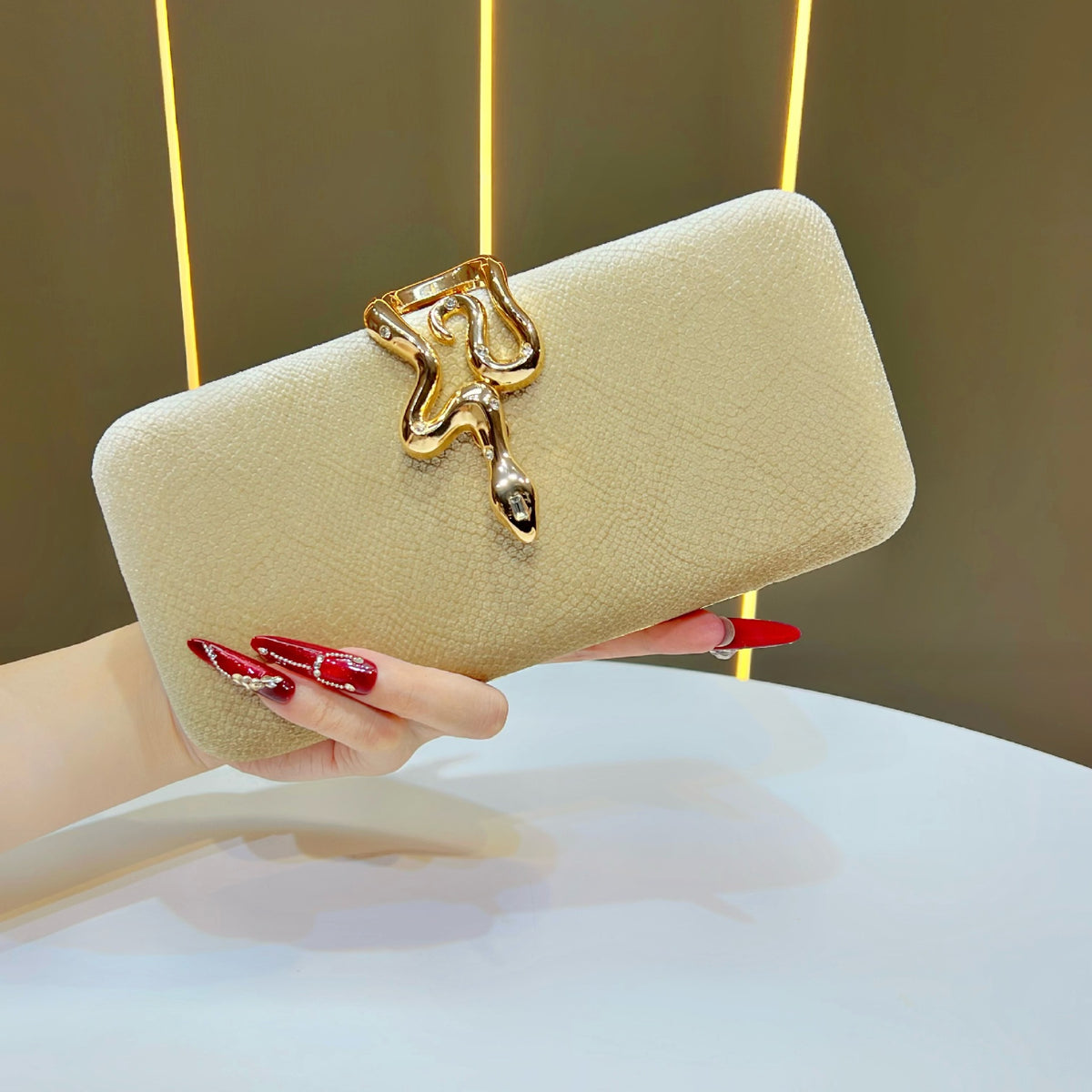 Elegante Schlangen-Design Abend-Clutch