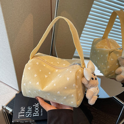 Hübsche Handtasche mit Herzmuster