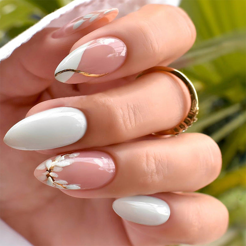 Premium Dekorative Press-On Nagel Set mit Floralen und Glänzenden Akzenten Brehn