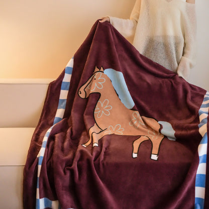 Plüsch-Mikrofleece-Wurfdecke mit Karussellpferde-Druck und whippedstitch Kante