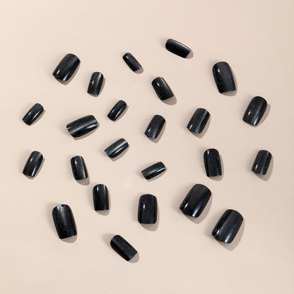 Glänzendes Ombre Nagelkunst Brehn