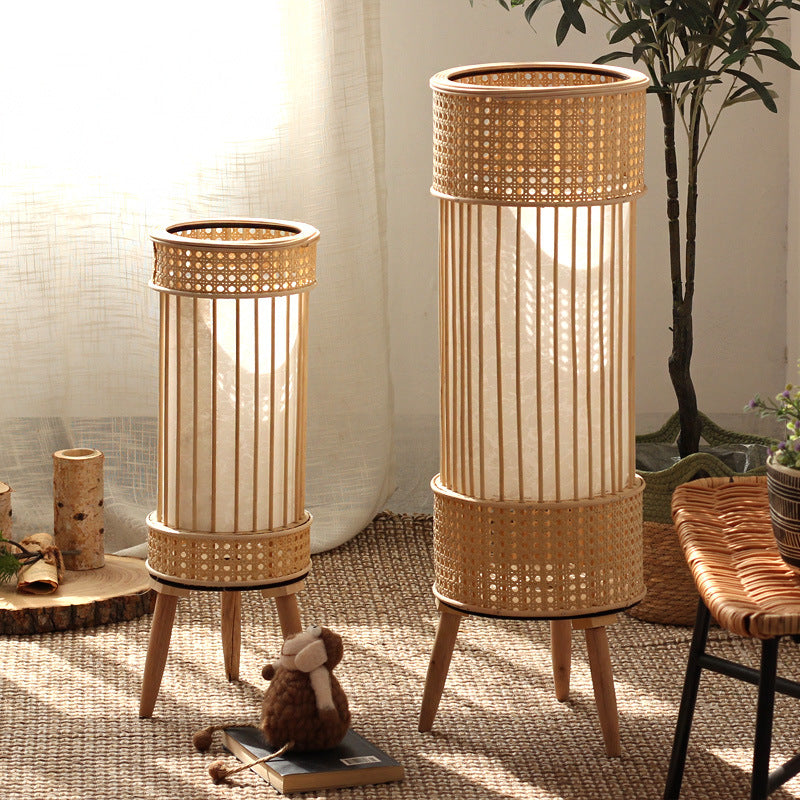 Stilvolle Stehlampe im modernen Design Brehn