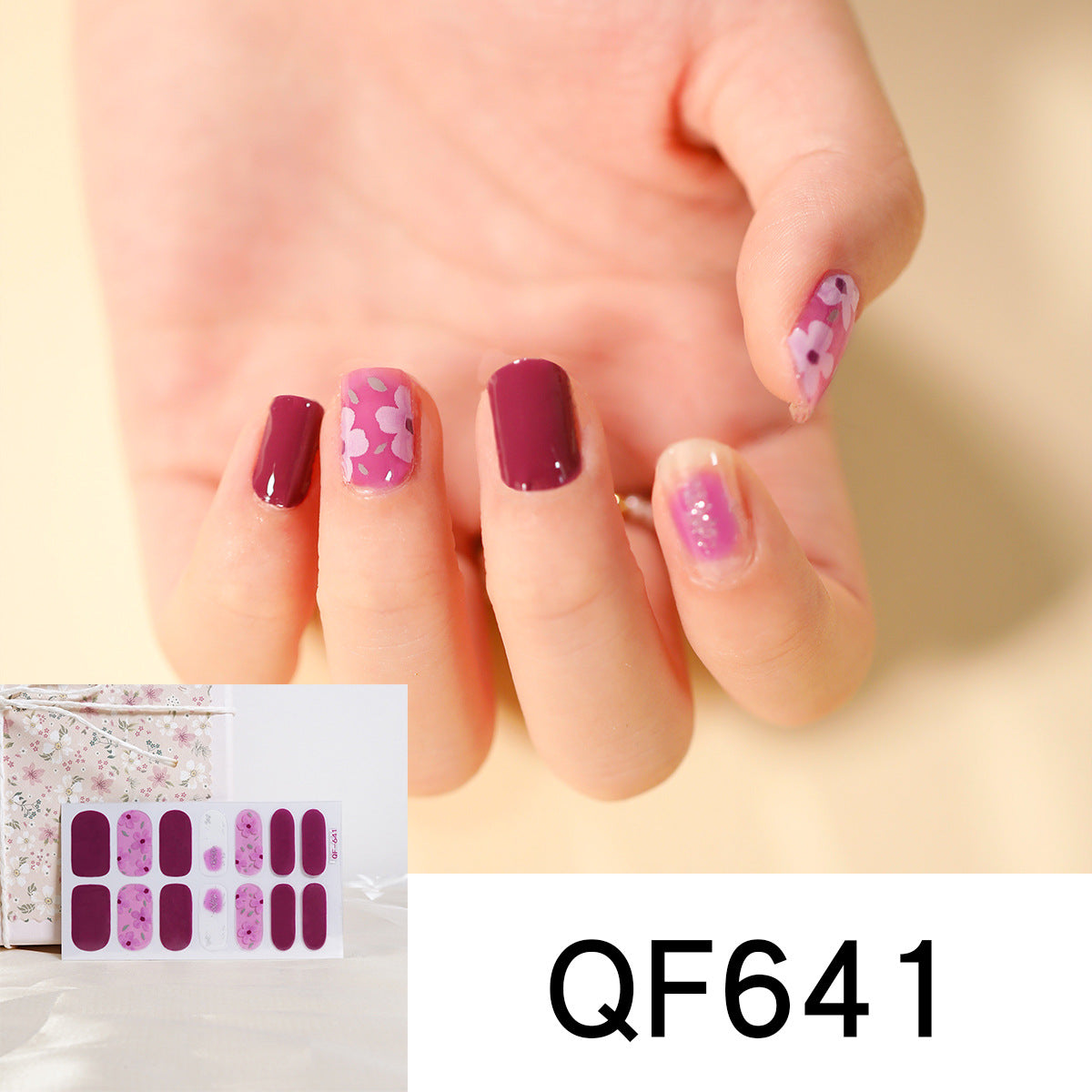 Künstliche Nagelgestaltung mit Herz-Motiv Brehn
