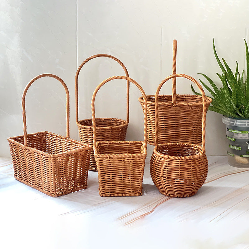 Handgefertigter Rattan Aufbewahrungskorb mit Griff Brehn