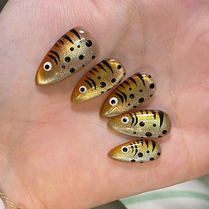 Kunstnägel mit Fisch-Motiv Brehn