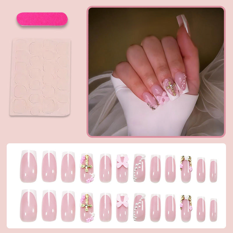 Kunstnagelset mit luxuriösen Akzenten und eleganten Designs Brehn