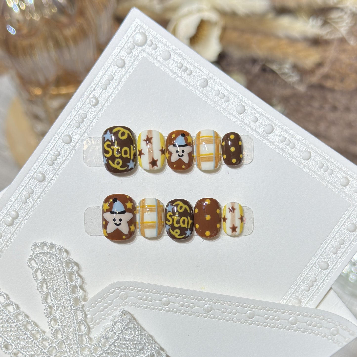 Verspieltes, von Cartoons inspiriertes Press-On Nail Set Brehn