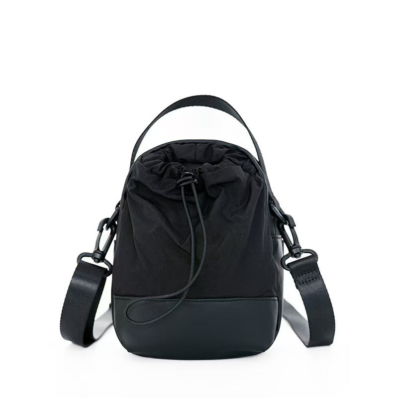 Praktische Brusttasche mit Verstellbarem Tragegurt Brehn