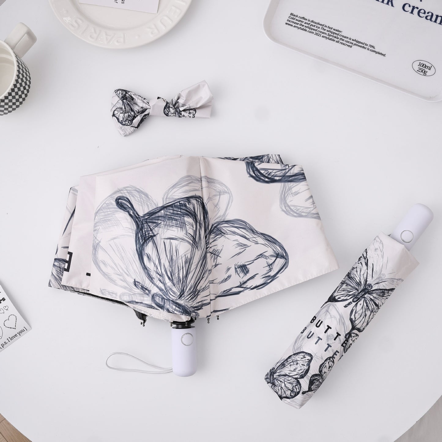 Damen modischer Faltregenschirm mit verspieltem Design Brehn