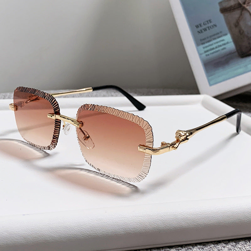 Damen modische Sonnenbrille mit strukturiertem Rahmen und dezenten Farbverlauf Brehn