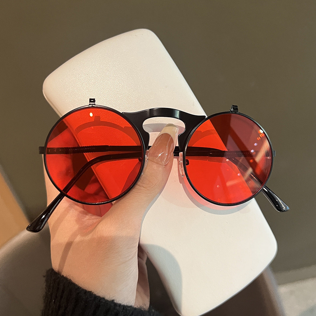 Damen Runde Designer-Sonnenbrille mit innovativem Rahmen Brehn