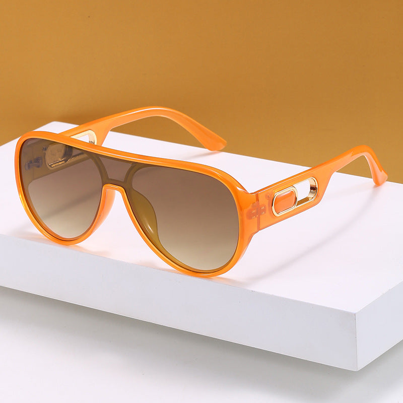 Damen Elegante Oversize-Sonnenbrille mit Designer-Details Brehn