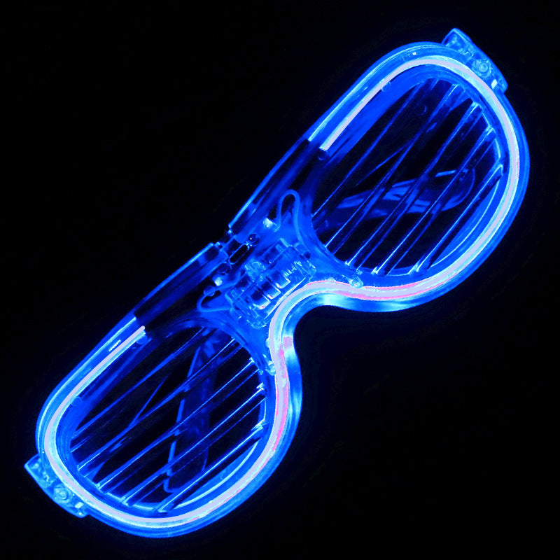Leuchtende Herzbrille