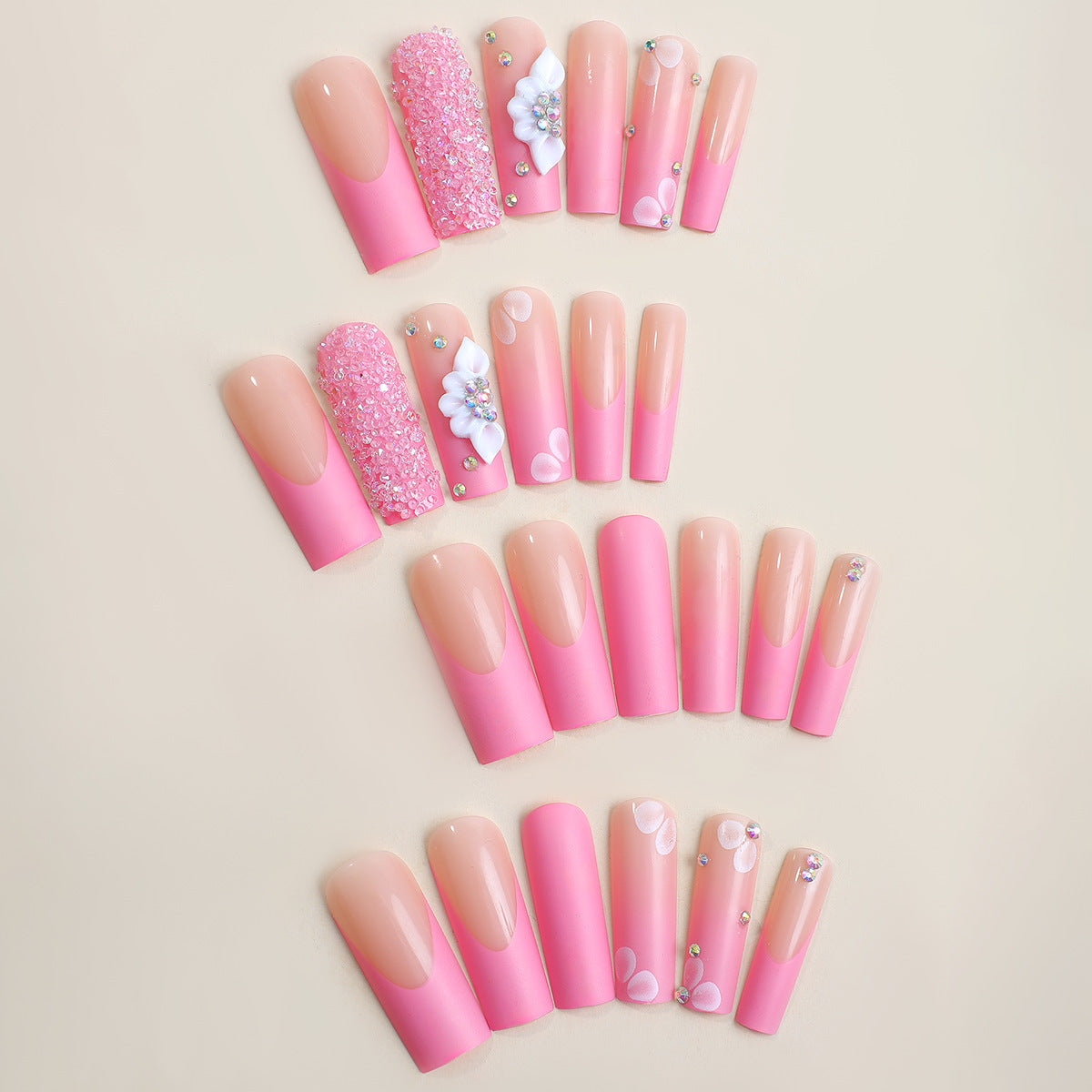 Dekoratives Press-On Nagelset mit Multi-Designs Brehn