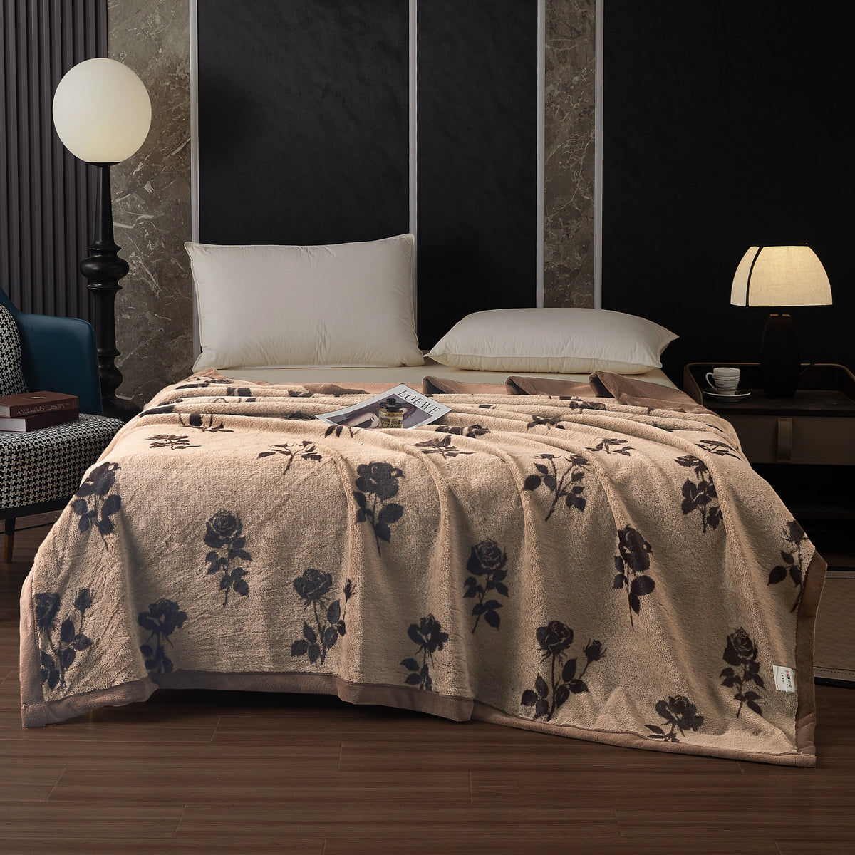 Plüsch-Mikrofaser-Fleece-Wurfdecke mit Silhouette-Blumenmuster