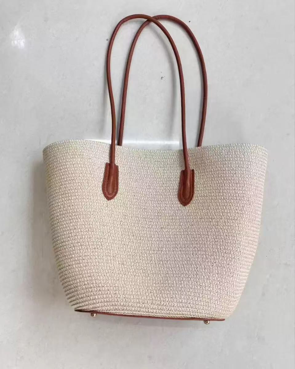 Raffinierte Strandtasche mit Passendem Sonnenhut Brehn