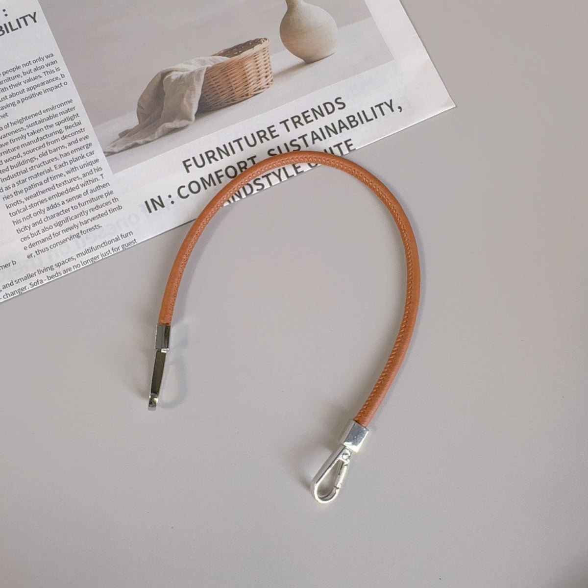 Stylische Leder-Handyband Brehn