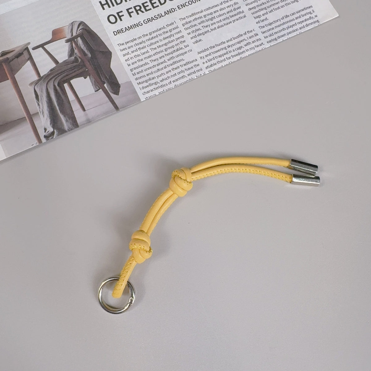 Stylischer Leder-Schlüsselanhänger Halter Brehn