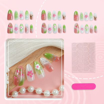 Künstlerische florale Nagelspitzen Brehn
