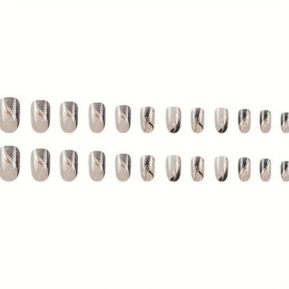 Künstlerische langanhaltende Nagelverlängerungen Brehn