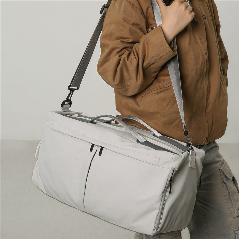 Geräumige Sport-Duffel-Tasche mit mehreren Fächern Brehn