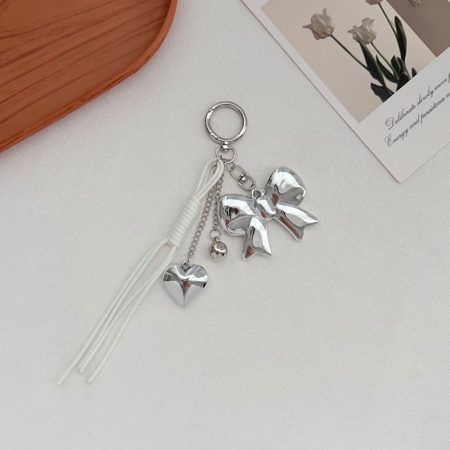 Eleganter Bogen Charm Schlüsselanhänger Brehn