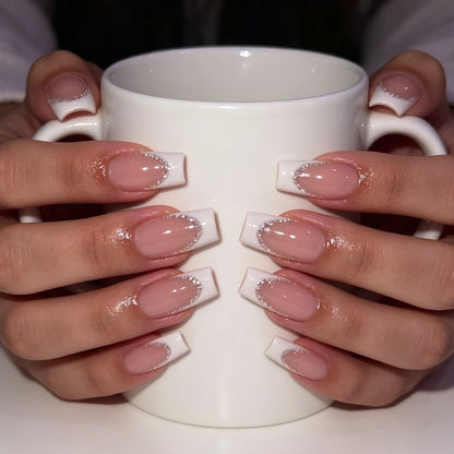 Elegante Französische Tipp-Acryl-Nail-Enhancements Brehn 1789915911