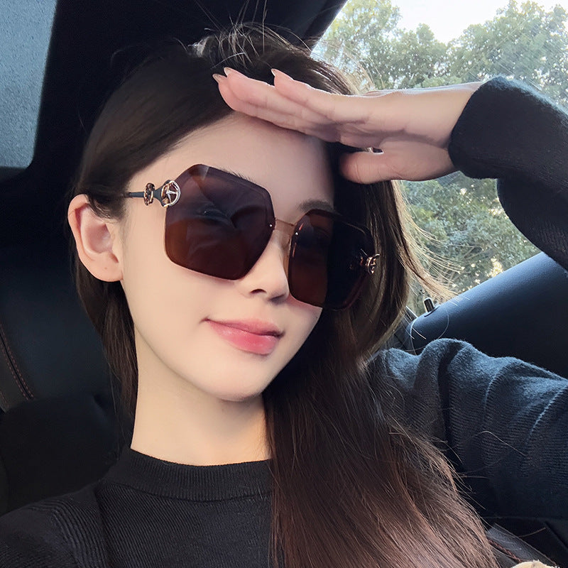 Damen Modische Sonnenbrille mit luxuriösen Verzierungen Brehn