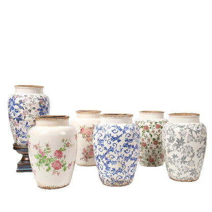 Florale Keramik Vase mit kunstvollem Design Brehn