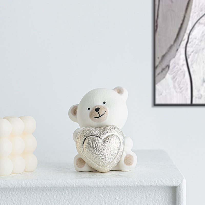 Kawaii Bärenfigur mit Herz Brehn