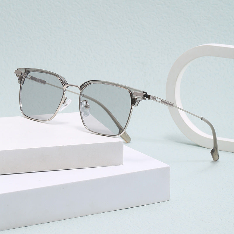 Damen quadratische Sonnenbrille mit leichtem Metallrahmen und breiten Bügeln Brehn