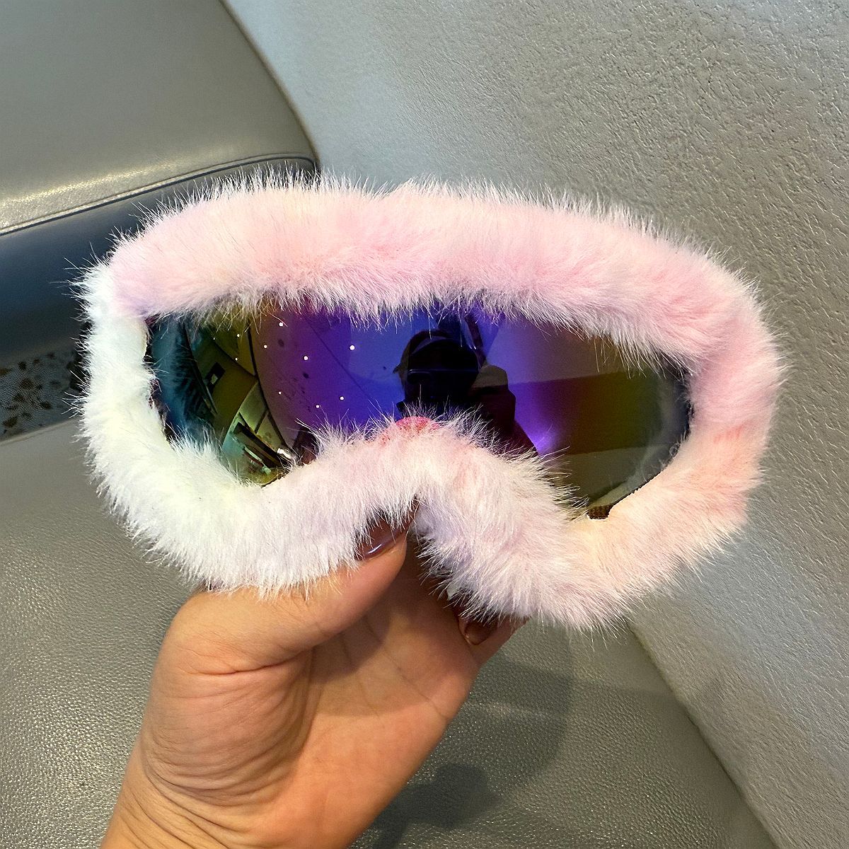 Damen Sportliche Skibrille mit luxuriösem Plüschrand Brehn