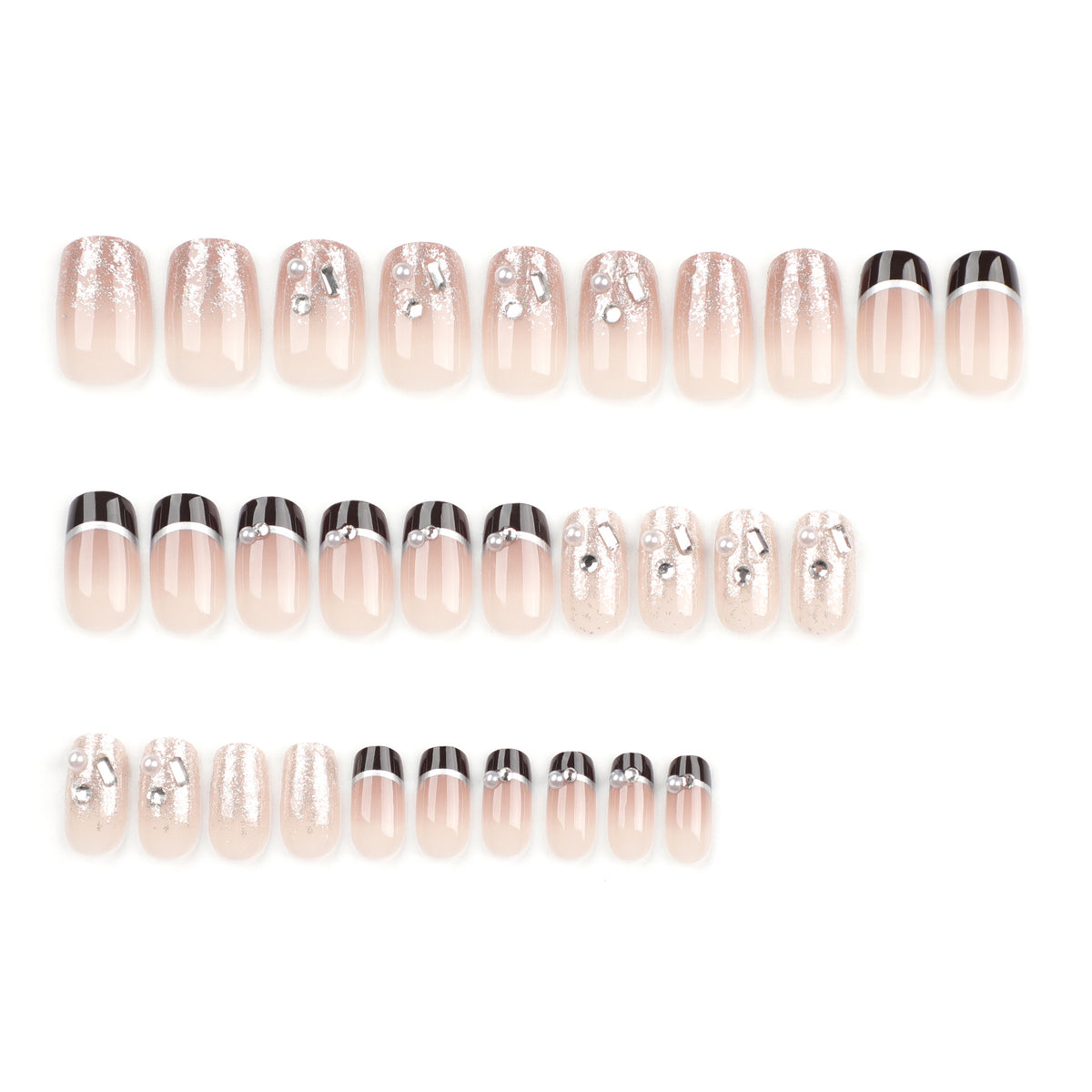 Kunstvolle Nageldesigns mit Glitzer- und Strassakzenten Brehn