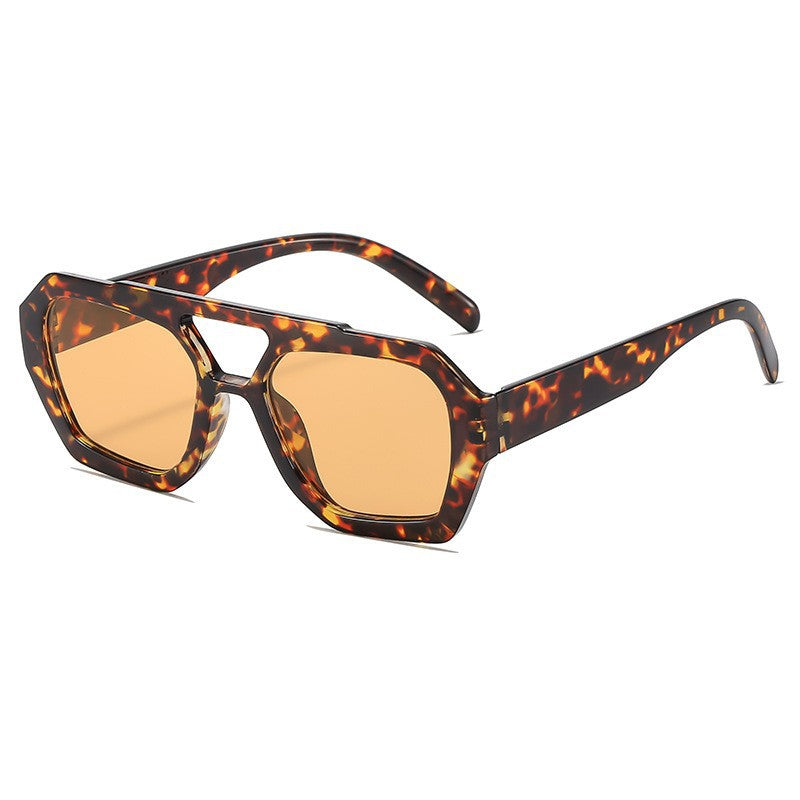 Zeitgenössische Geometrische Sonnenbrille Brehn