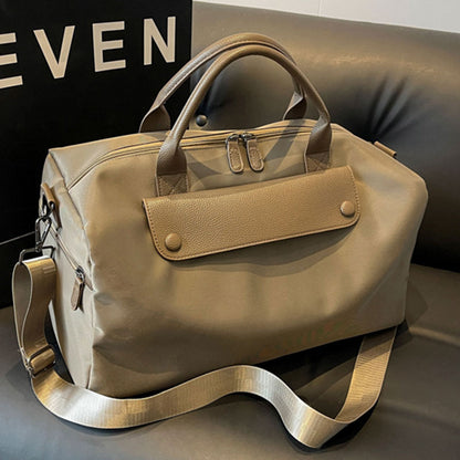 Große strapazierfähige Reisetasche