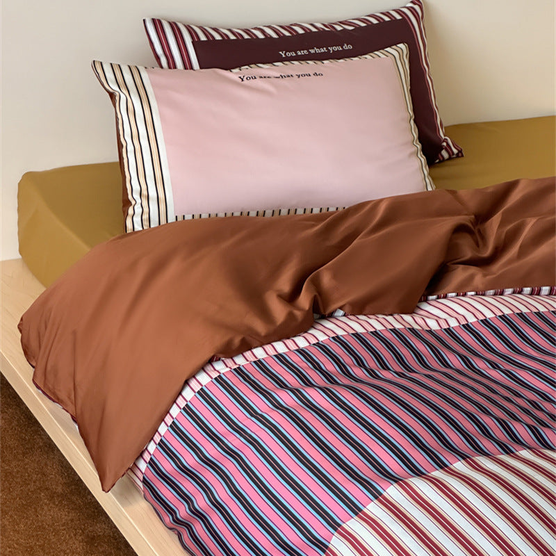 Bettwäsche-Set aus Baumwollsatin mit doppelseitigem Streifen-Design