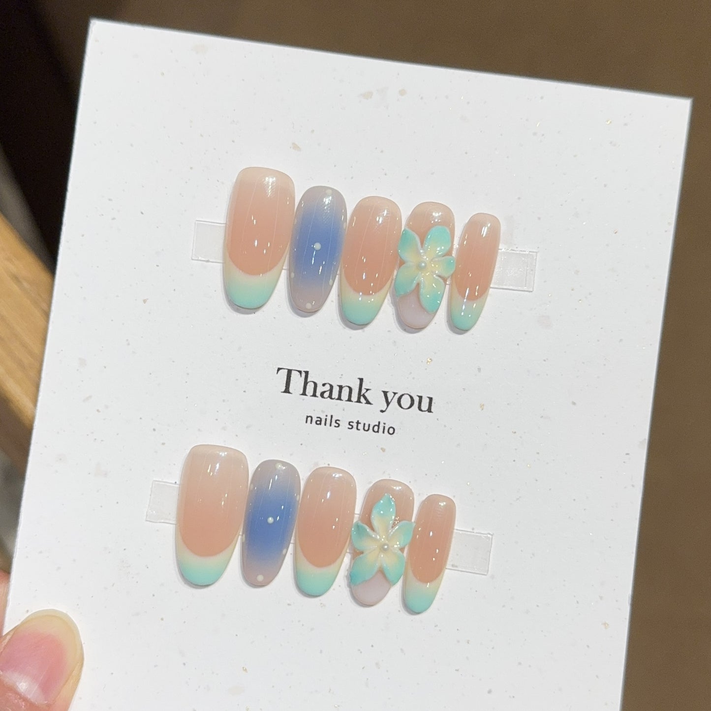 Künstliche Nagelspitzen Im Floralen Design Brehn