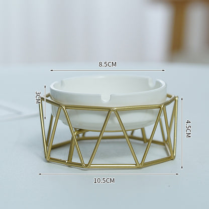 Geometrischer Draht-Aschenbecher-Halter
