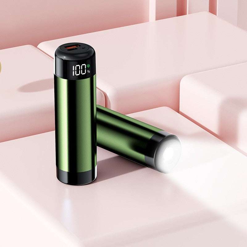 Powerbank mit Digitaler Ladeanzeige und Integrierter Taschenlampe Brehn