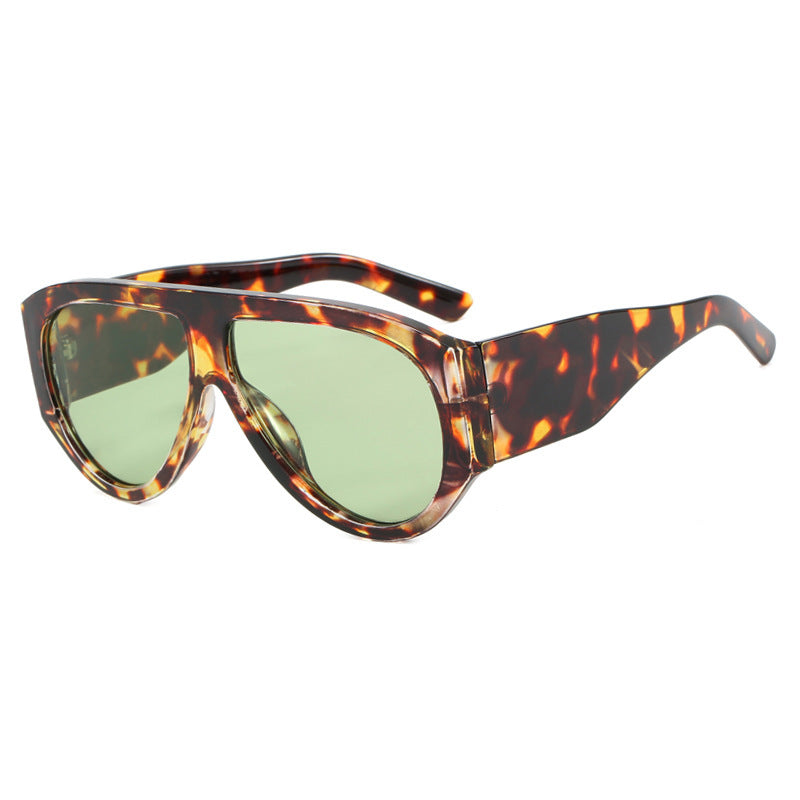 Damen extravagante Oversized-Sonnenbrille mit abgeschrägtem Rahmen Brehn
