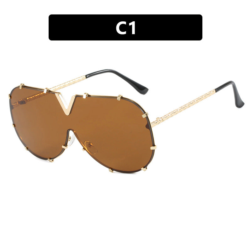 Damen oversized Schutzbrille im modernen Design Brehn