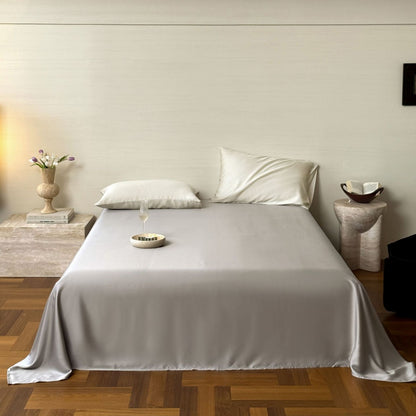 Luxuriöses Satin-Bettwäscheset mit seidig-glatter Oberfläche, Wendefunktion und Hotelverschluss