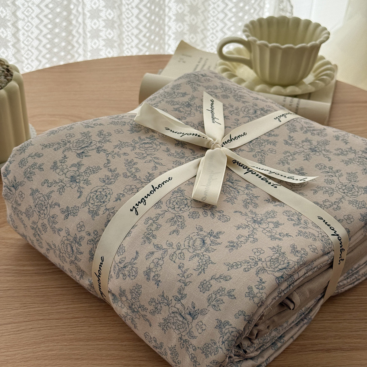 Blumenmuster Baumwolle-Leinen Bettbezug Geschenkset mit wendbarem Finish und tiefen Eckbändern