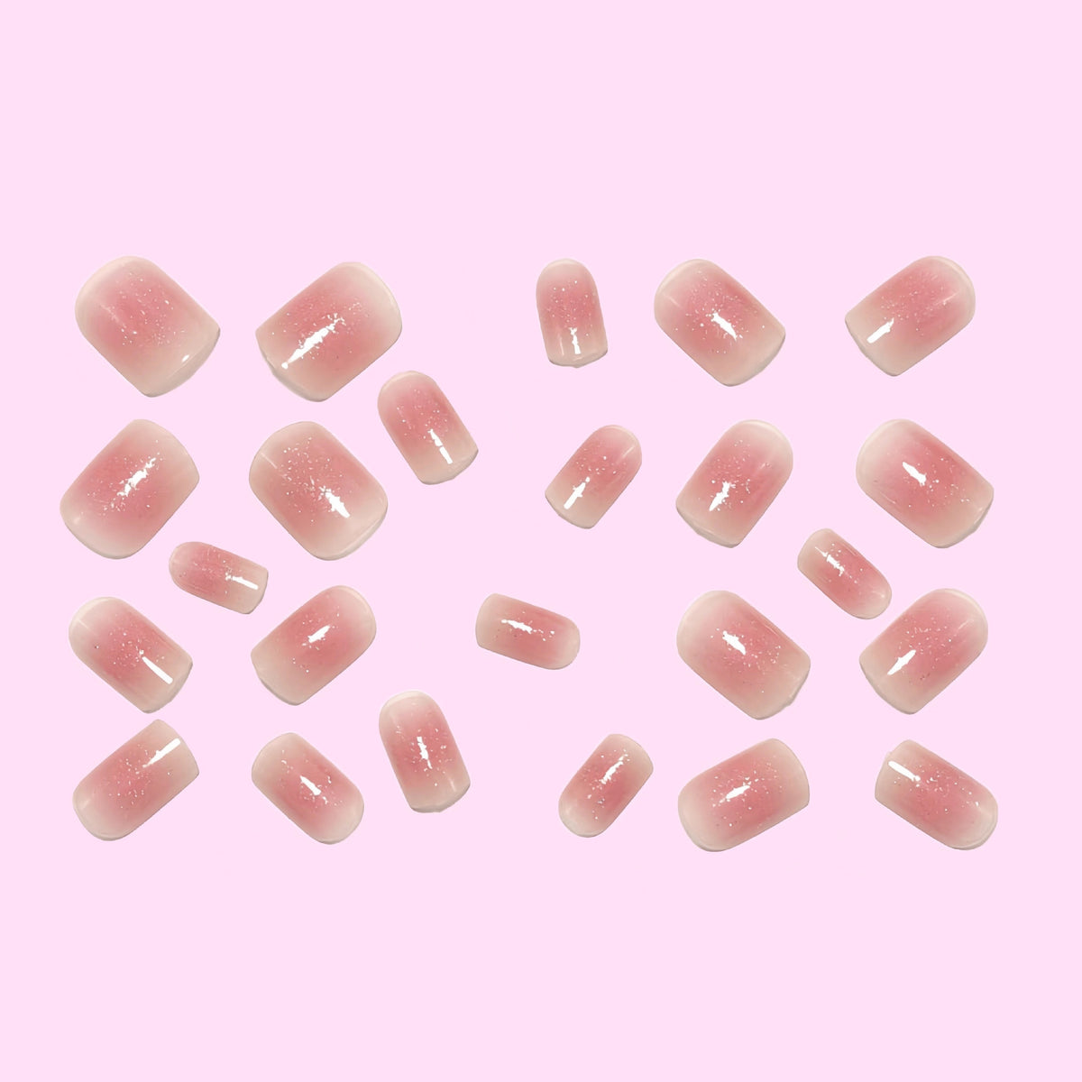 Transparentes Nageldesign Brehn