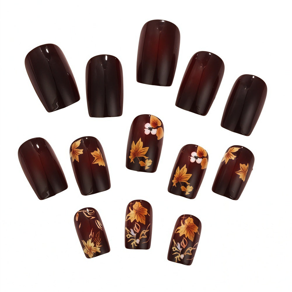 Kunstnägel mit floralem Herbstdesign Brehn
