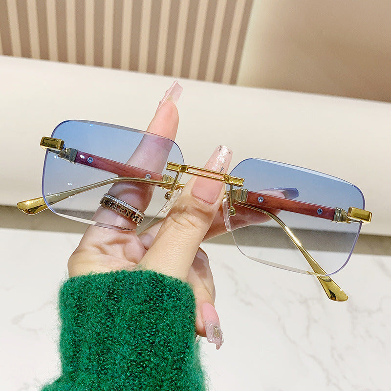 Damen modische rechteckige Sonnenbrille mit edlem Metallakzent Brehn