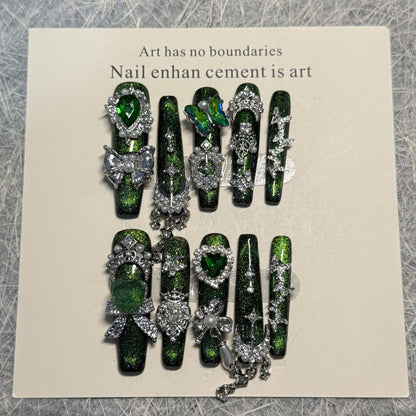 Dekoratives Press-On Nagelkunst Set