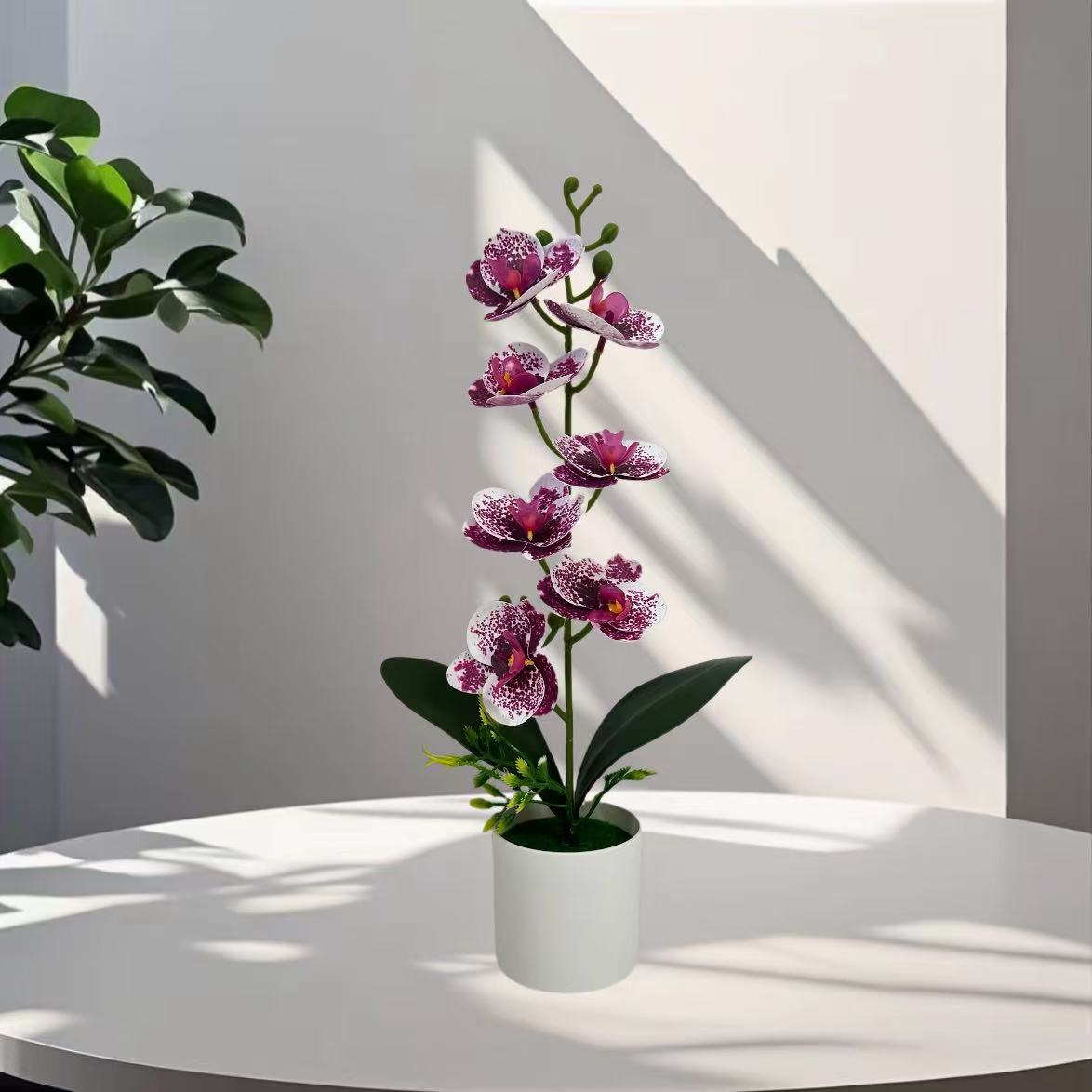 Dekorative Künstliche Orchideenanordnung 1790480696 für Innendekor
